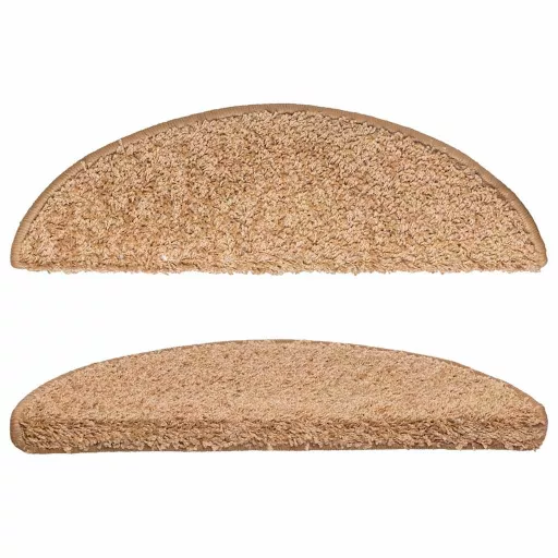 15 db bézs színű, félkör alakú lépcsőszőnyeg 56 x 17 x 3 cm