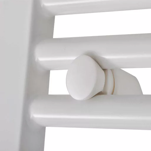 Fürdőszobai egyenes törölközőradiátor központi fűtéssel 500 x 764 mm