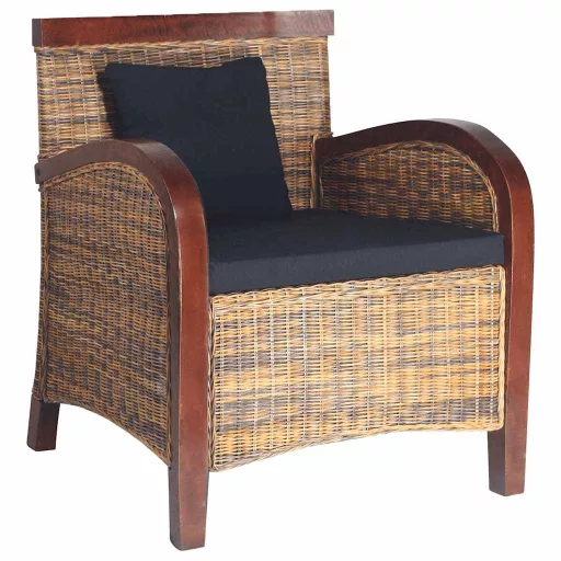 Kézzel font rattan karosszék