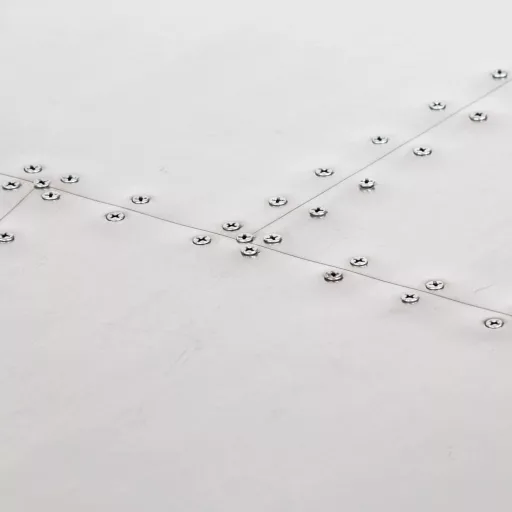 Ezüstszínű fém repülős asztal 112 x 50 x 76 cm
