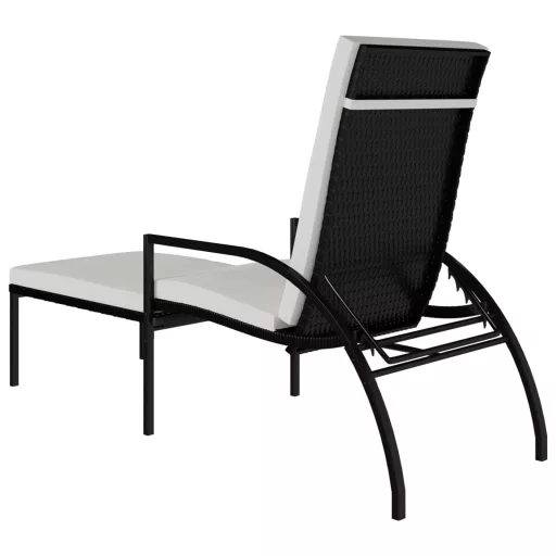 2 db fekete polyrattan napozóágy lábtartóval