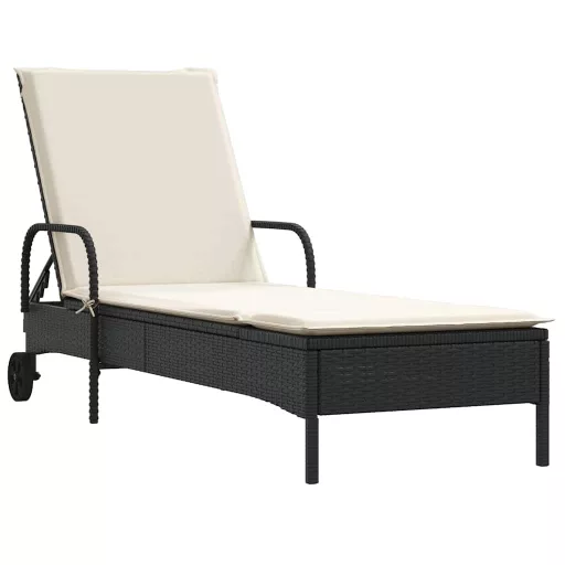 2 db fekete polyrattan napozóágy párnával