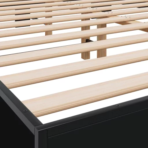 Fekete szerelt fa és fém ágykeret 150 x 200 cm