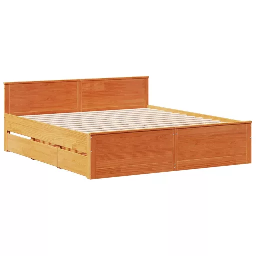 Barna tömör fenyőfa ágy matrac nélkül fejtámlával 200 x 200 cm