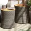 2 db szürke polyrattan kerti kisasztal fa asztallappal