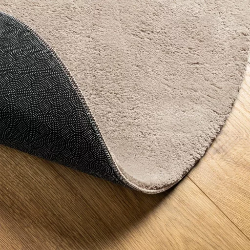 HUARTE homokszínű rövid szálú puha és mosható szőnyeg Ø 100 cm