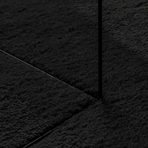 HUARTE fekete rövid szálú puha és mosható szőnyeg 140 x 200 cm
