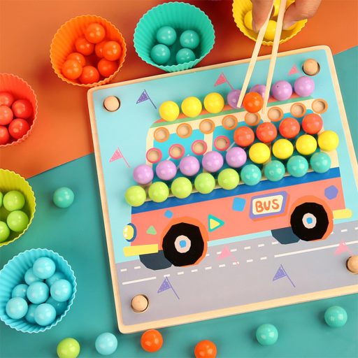 Képkirakó golyókkal Montessori fajáték