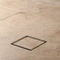   Pestan zuhanyfolyóka Confluo Standard - BURKOLHATÓ - 10 x 10 cm