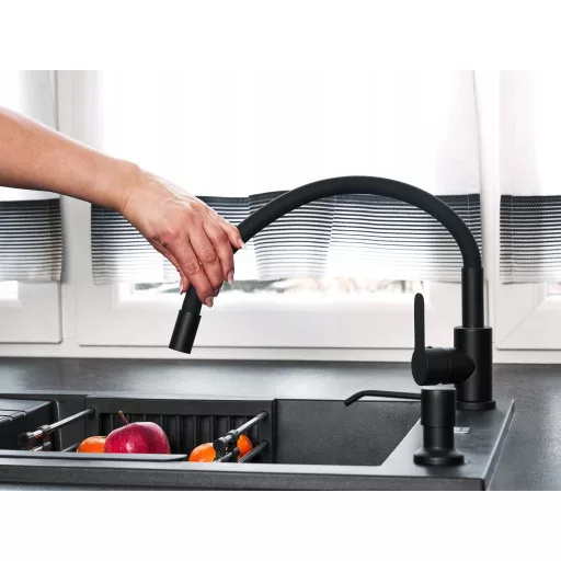 Caldo Freddo álló mosogató csaptelep FEKETE - FEKETE flexibilis kifolyócsővel