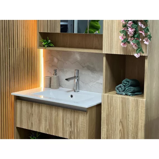 TMP SLIM STRIPE 60 fali függesztett fürdőszobabútor - SKY E-8099-60 porcelán mosdóval - 61 x 46 cm