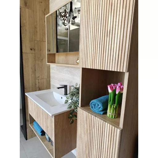 TMP SLIM STRIPE tükrös szekrény - 75 x 65 cm